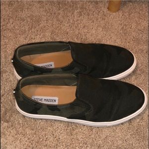Steve Madden camo shoes